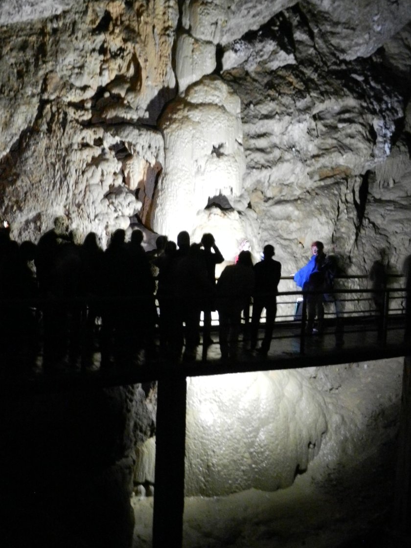 Новоафонская пещера метро