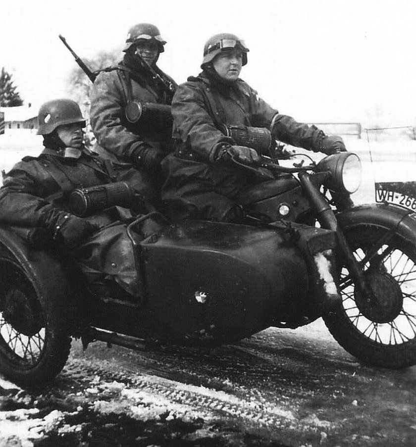 BMW r12 Wehrmacht