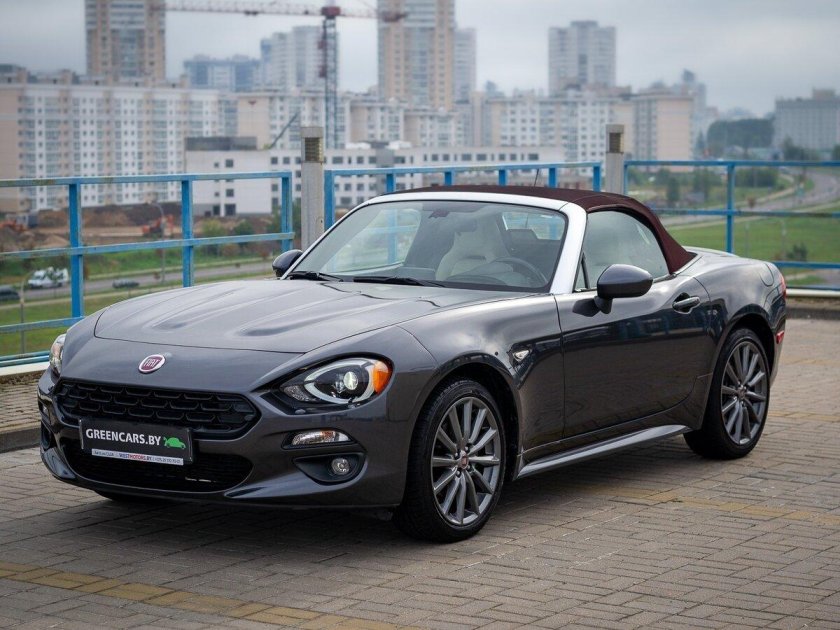 Fiat 124 Spider (2016)