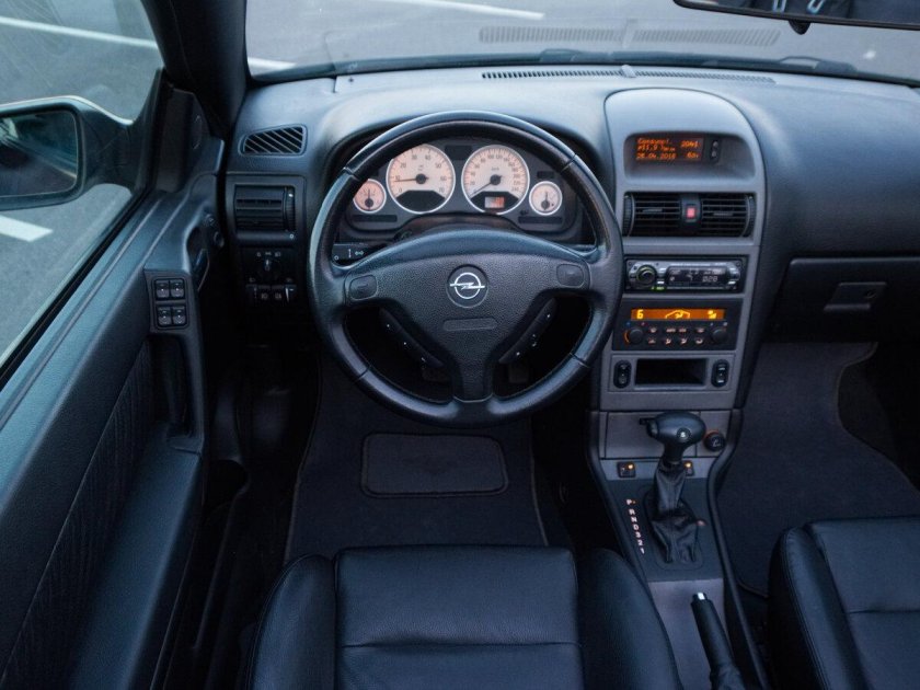 Opel Astra 2003