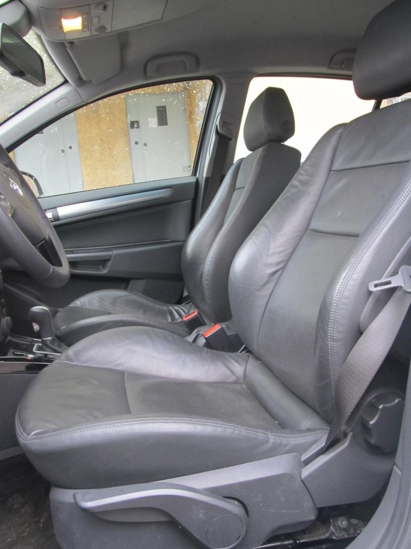 Кожаный салон Опель Астра h