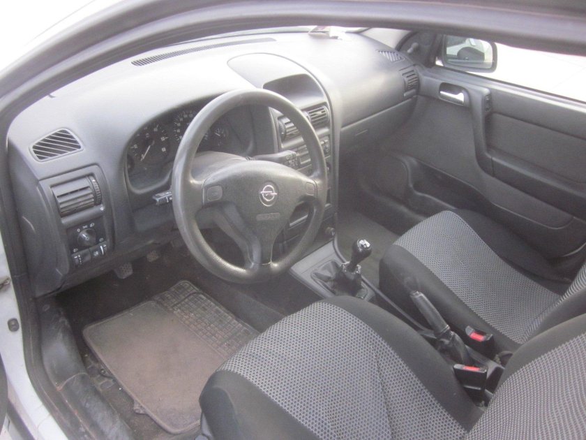 Opel Astra 2002 салон