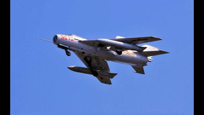 J-6 истребитель