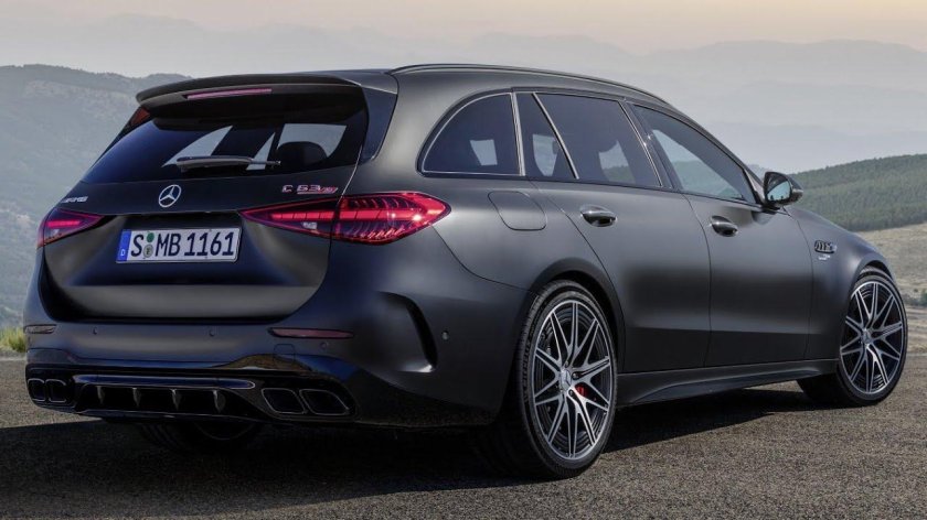 Mercedes AMG 63 2023