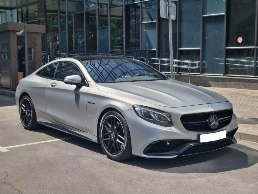 Mercedes s63 Coupe