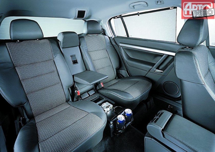 Opel Signum 2003 салон