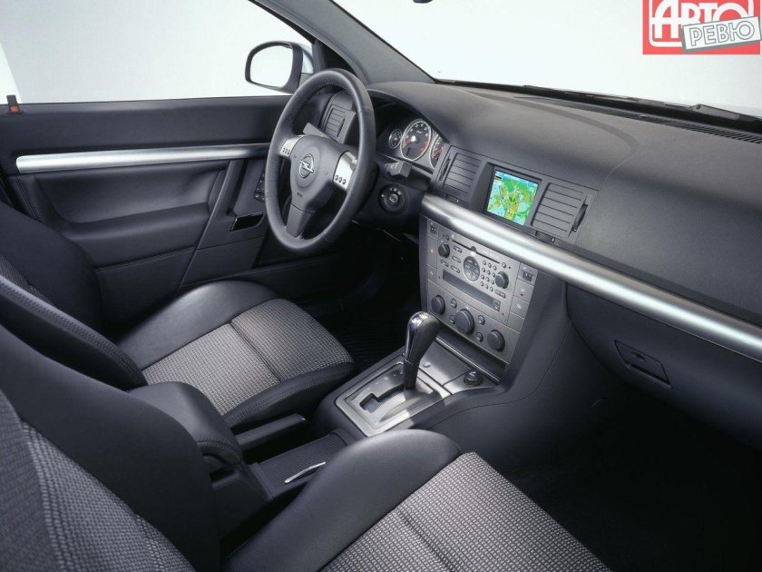 Опель Вектра 2003 салон