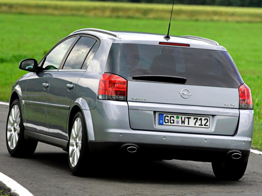 Opel Signum 2006
