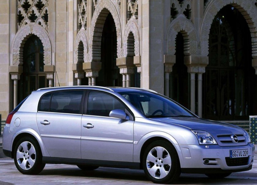 Opel Signum 2003
