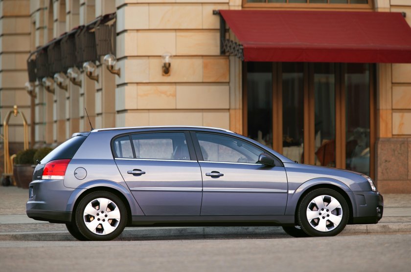 Опель Сигнум универсал 2004