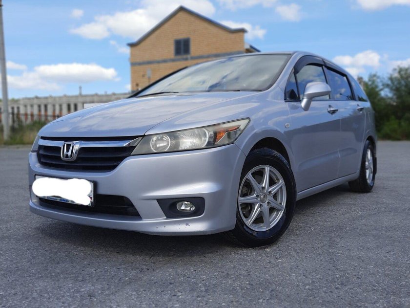 Хонда стрим 2007 года