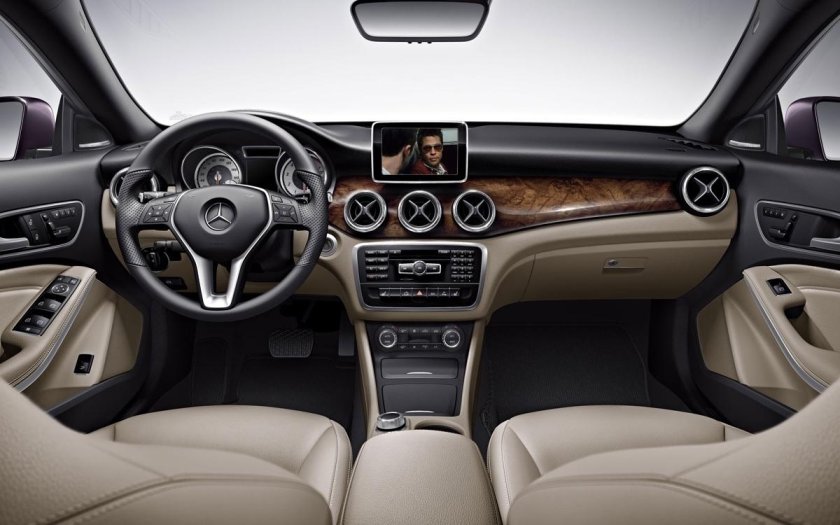 Мерседес CLA 250 салон