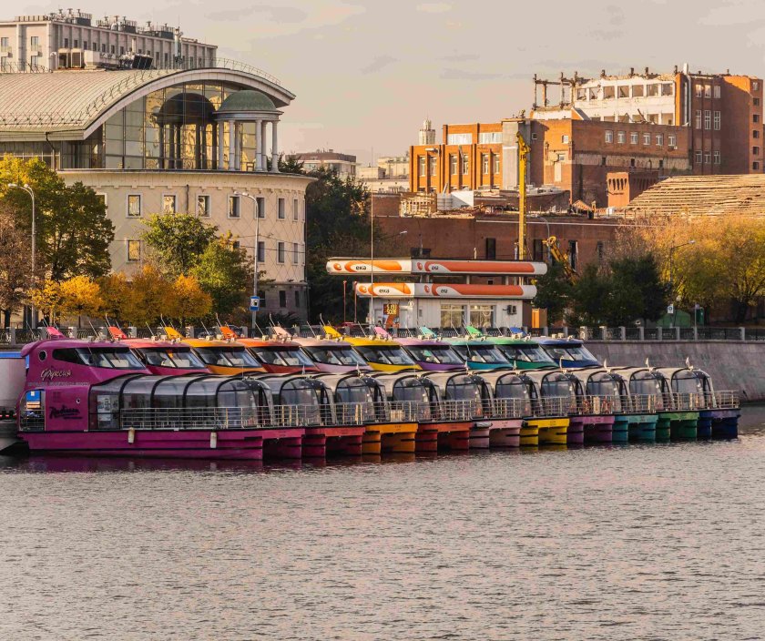 Речной трамвайчик Radisson