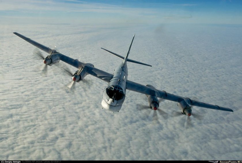 Самолет дальней авиации ту-95 МС