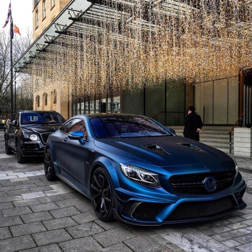 Мерседес АМГ 63 изумруд