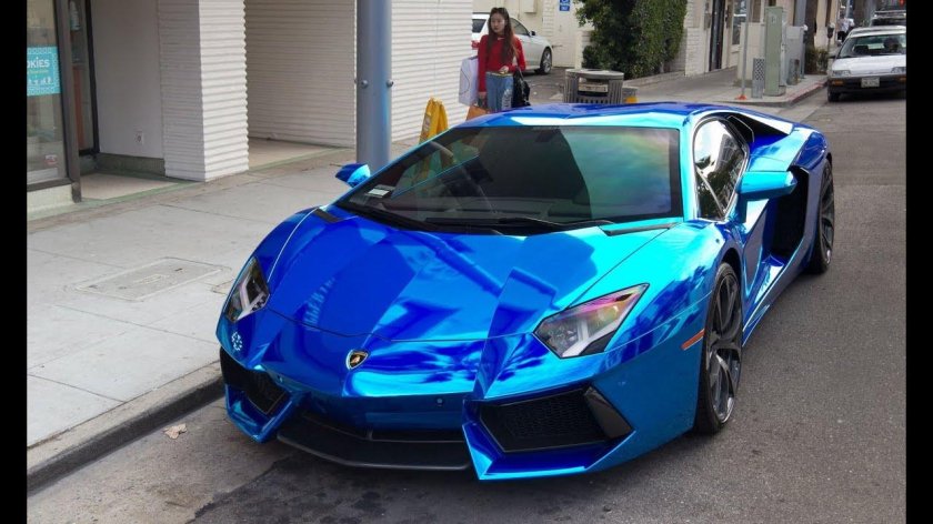 Lamborghini Aventador LP 700 синий