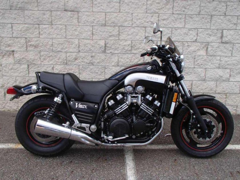 Ямаха Вимакс 1200