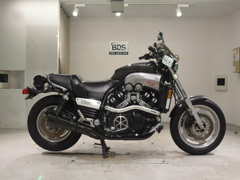 V Max 1200 Yamaha логотип