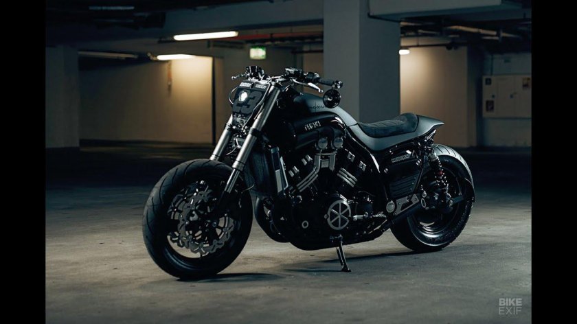 Yamaha Vmax 1200 Custom