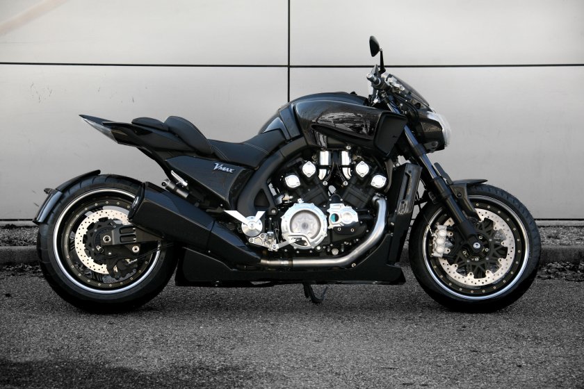 Yamaha v-Max 1700