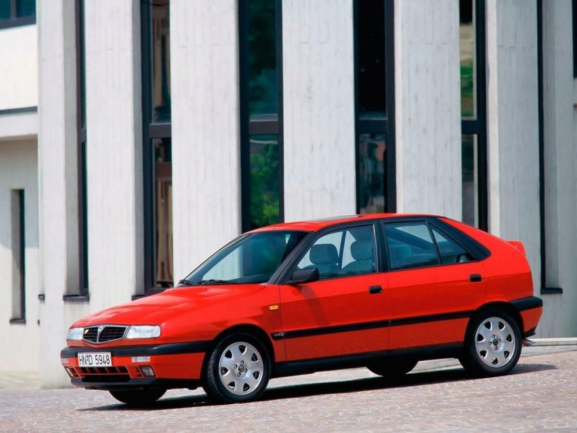 Лянча Дельта 2