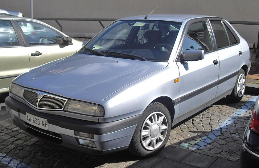 Лянча Дельта 1999