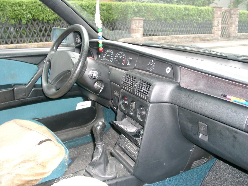 Lancia Delta 2 салон