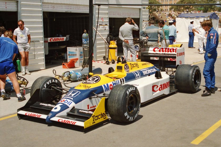 Williams fw11b