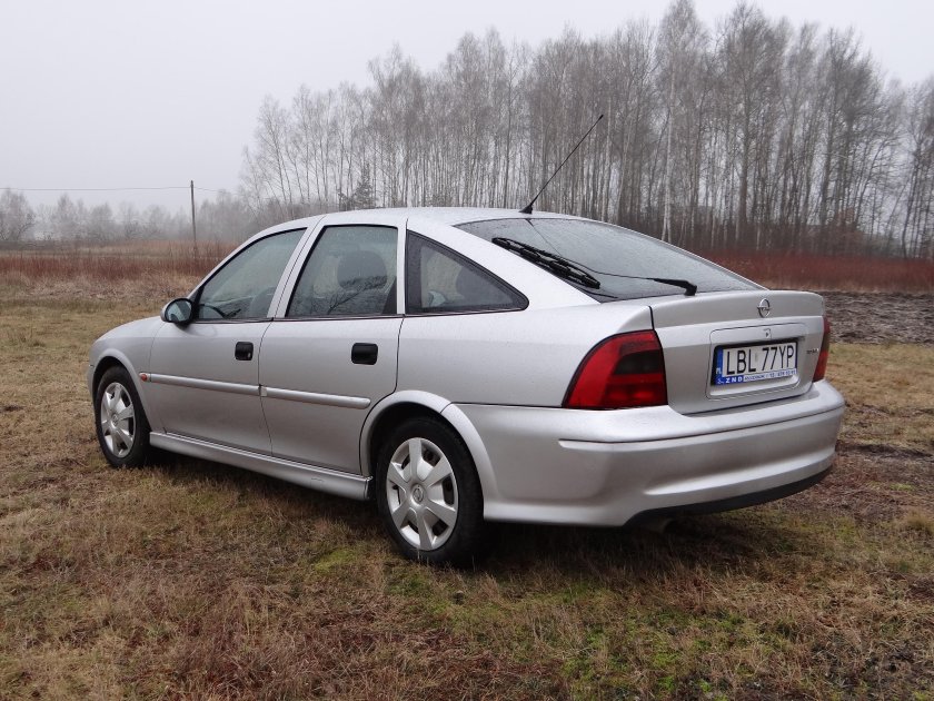 Opel Vectra b хэтчбек 1999