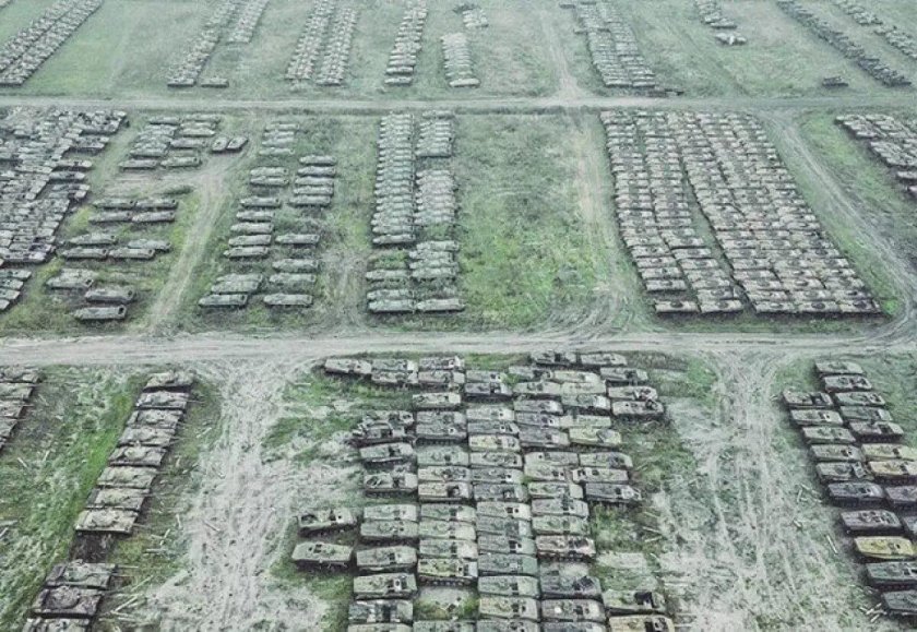 Харьковское кладбище танков