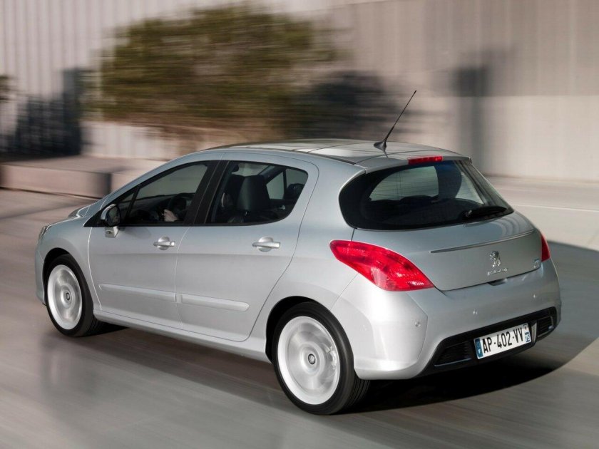 Peugeot 308 хэтчбек