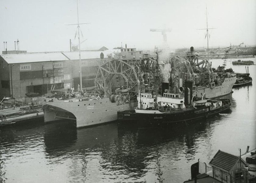 Корабль Волхов коммуна