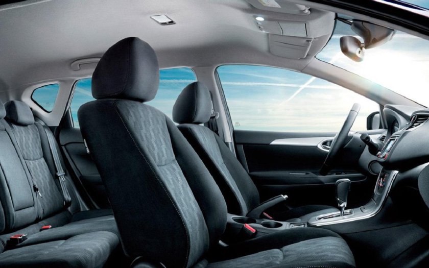 Ниссан Тиида 2015 салон