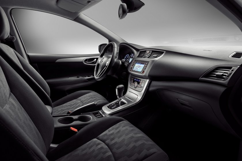 Ниссан Тиида 2015 салон