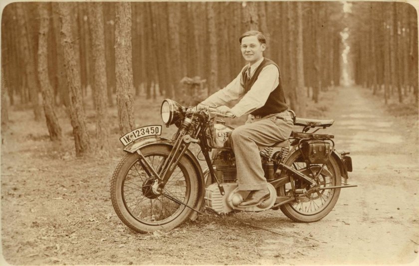 Подножка для мотоцикла