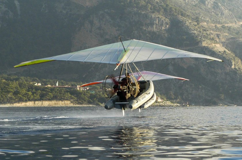 Лодка дельтаплан