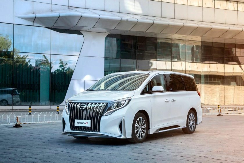 Китайский минивэн GAC gm8