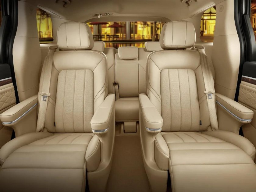 Минивэн GAC gm8