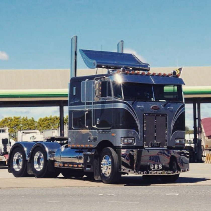 Peterbilt 362е