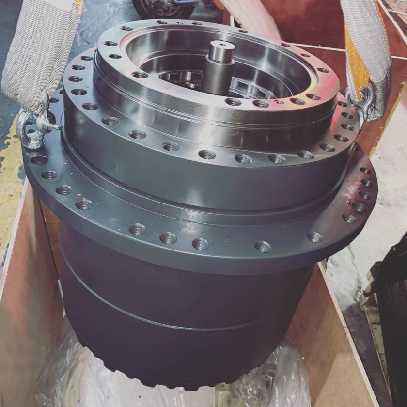 Бортовой редуктор Doosan 225