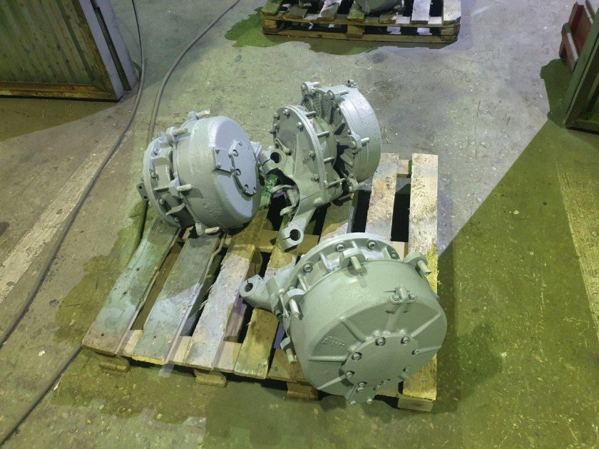 Бортовой редуктор БТР 80