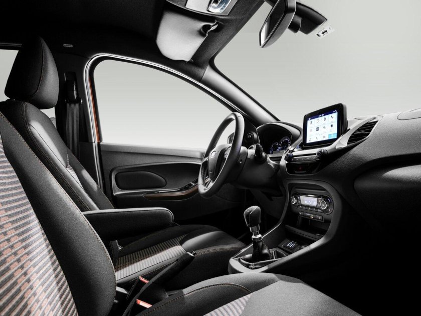 Ford EVOS 2022 интерьер