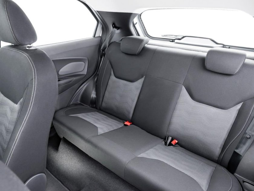 Форд ка сзади