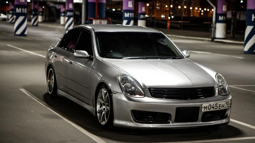 Nissan Skyline v35 sedan