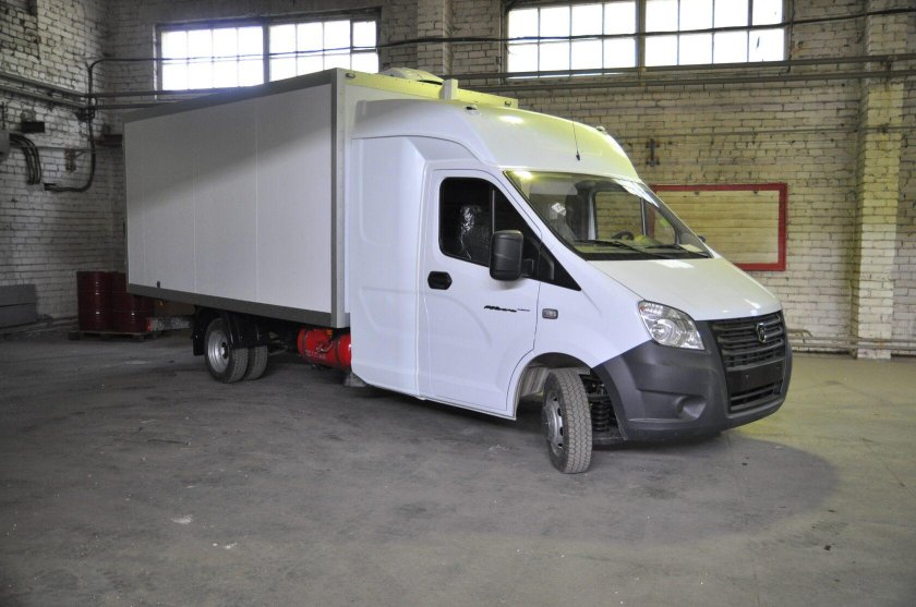 Газон Некст изотермический фургон