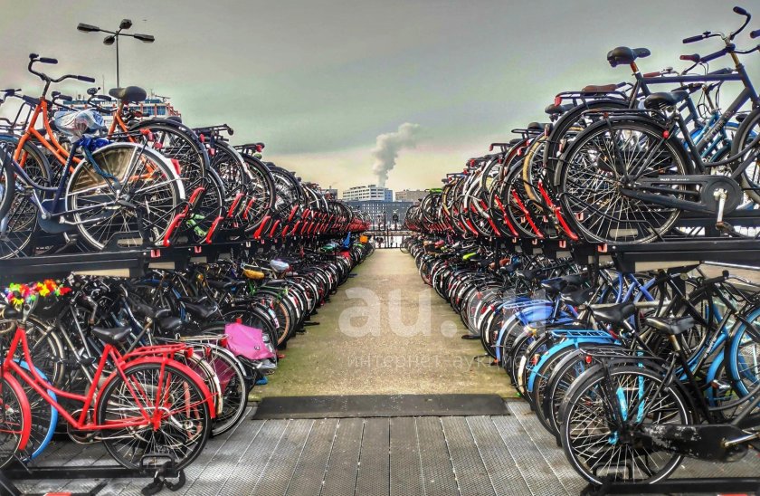 Велопарковка Амстердам