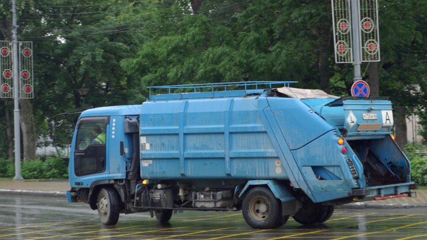 Мусоровозы в Японии