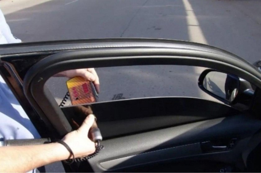 Тонированные стекла