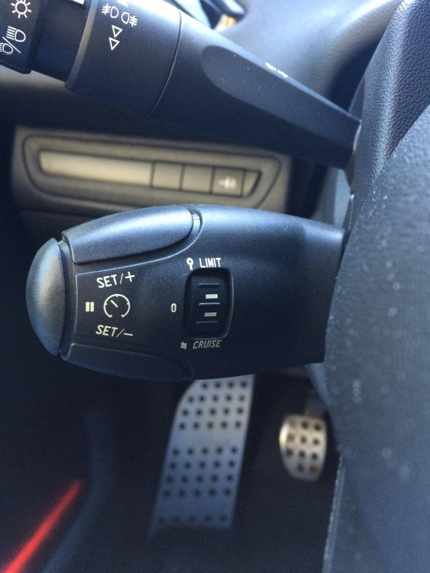 MG ZS 2024 круиз контроль