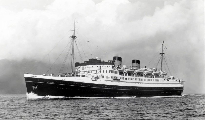 Теплоход Зеландия